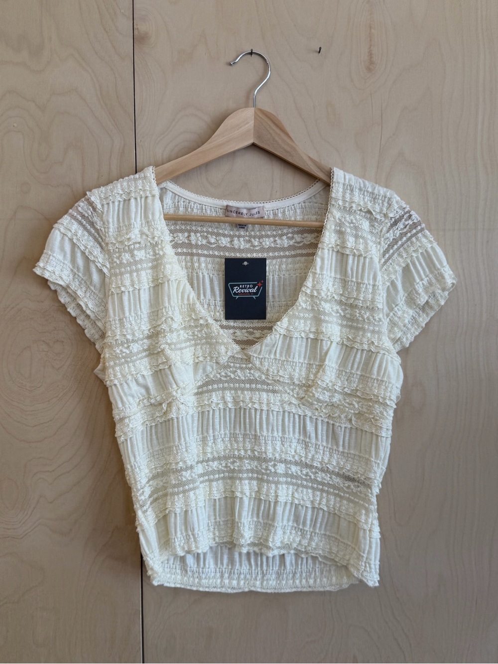 Sincerely Jules Cream Textured V-Neck Cropped Top